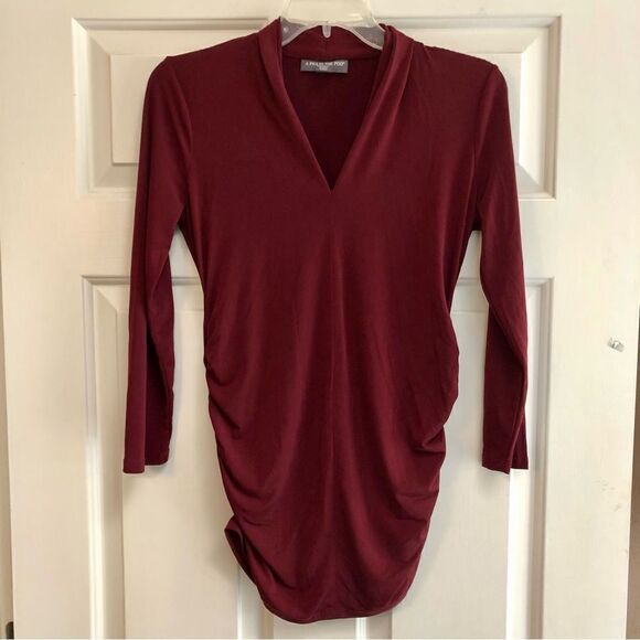 A Pea in the Pod Burgundy Red, V-neck, Stretch,  Ruching on the Sides Blouse - Picture 1 of 10